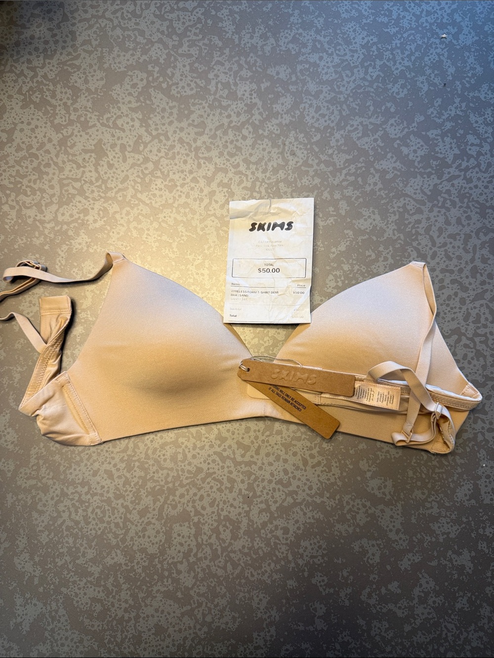 SKIMS Wireless Smooth Nude Bra - Light Beige